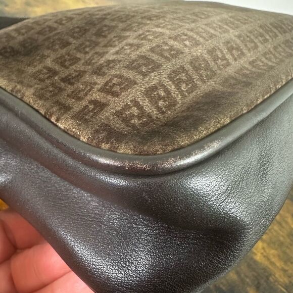Fendi FF Vintage Suede Leather Shoulder Bag Brown - Picture 8 of 16
